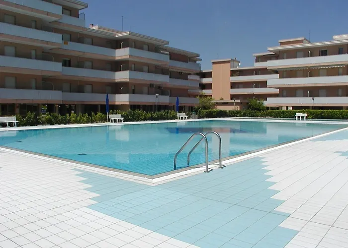 Valbella Apartament *